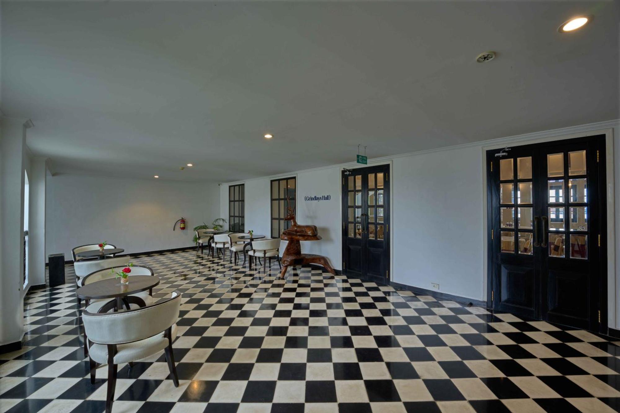 The Old Court House By Abad Hotel Fort Kochi Exterior photo
