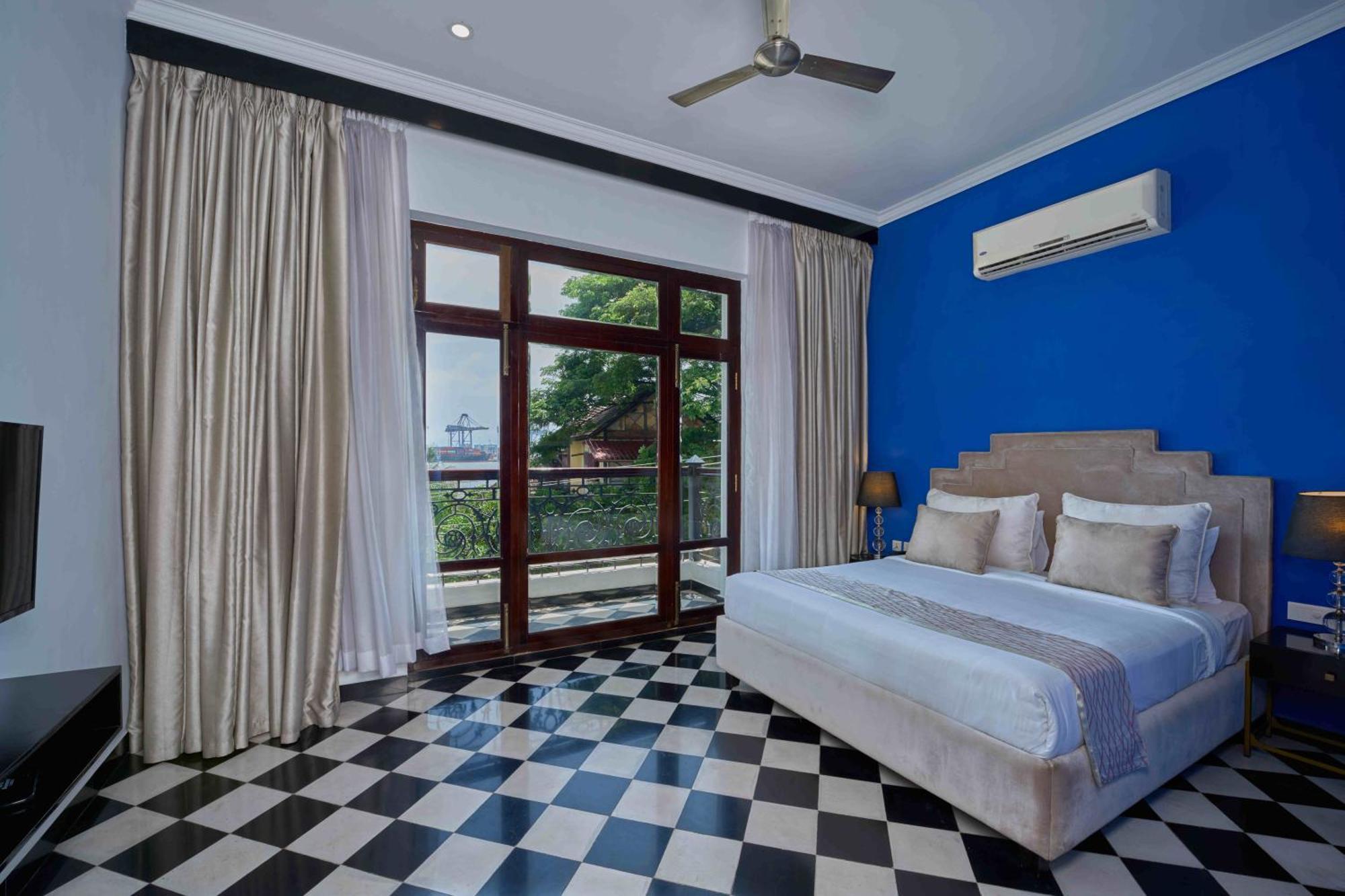 The Old Court House By Abad Hotel Fort Kochi Exterior photo